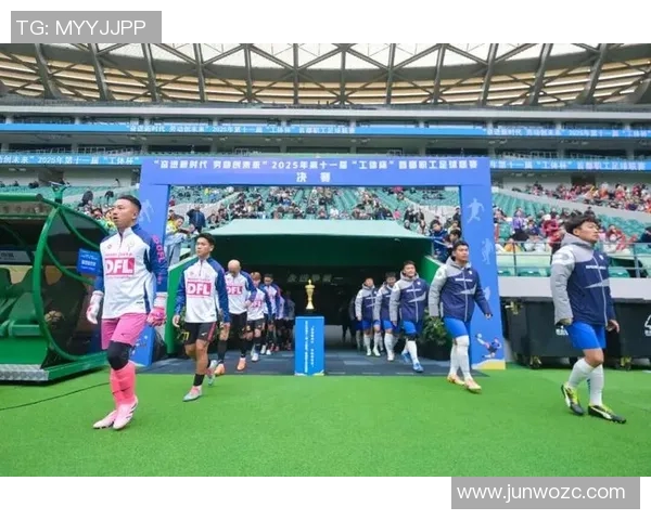 墨西哥现役足球球星闪耀绿茵场逐梦世界赛场展现激情风采